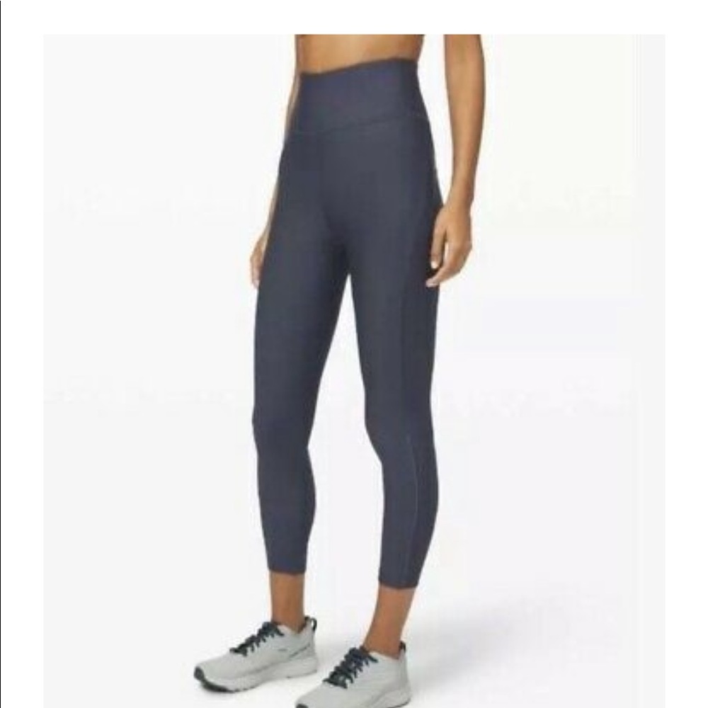 Lululemon tights - Flurry Up SHR Tight 28”